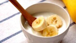 Maschera alla banana per una pelle luminosa e senza rughe